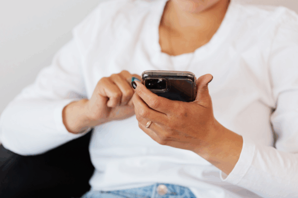 How to Navigate Social Media Safely and Effectively as a New User